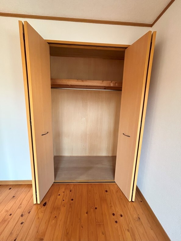 2階洋室2収納（中原）.jpg