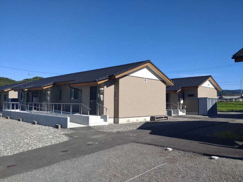 西間第２団地の外観写真